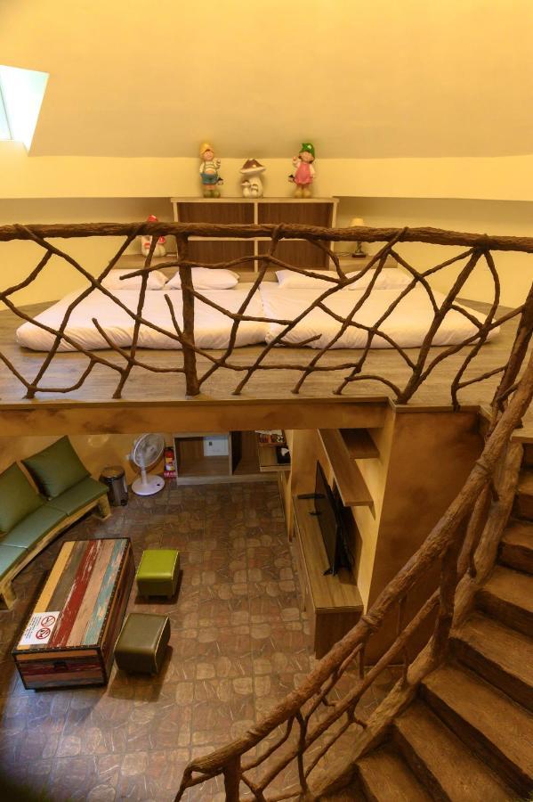 פולי Mushroom Forest Guesthouse Camping Site מראה חיצוני תמונה