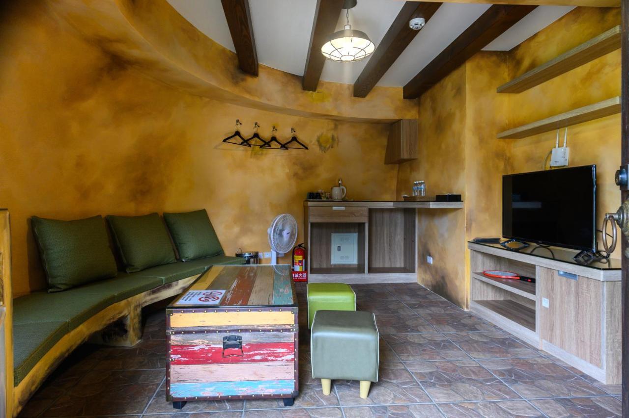 פולי Mushroom Forest Guesthouse Camping Site מראה חיצוני תמונה
